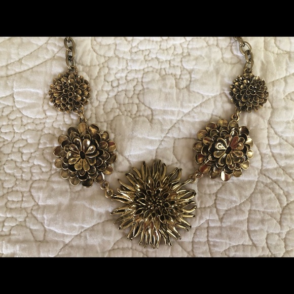 Lucky Brand Gold Tone Floral Statement Necklace - Picture 2 of 7